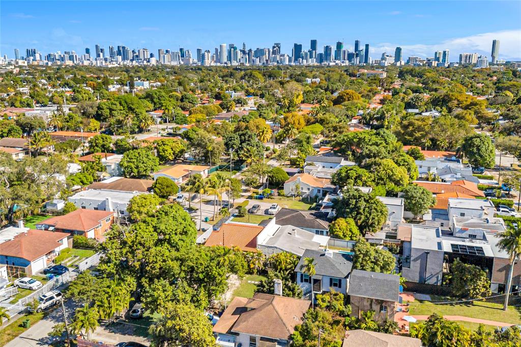 2612 Southwest 19th Terrace Miami, FL 33145 - Photo 19 of 21