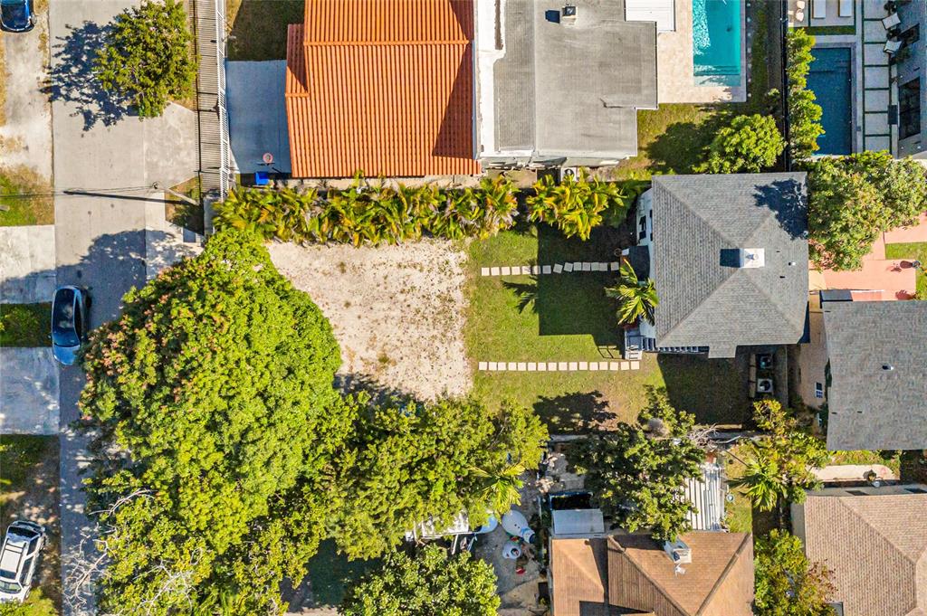 2612 Southwest 19th Terrace Miami, FL 33145 - Photo 4 of 21