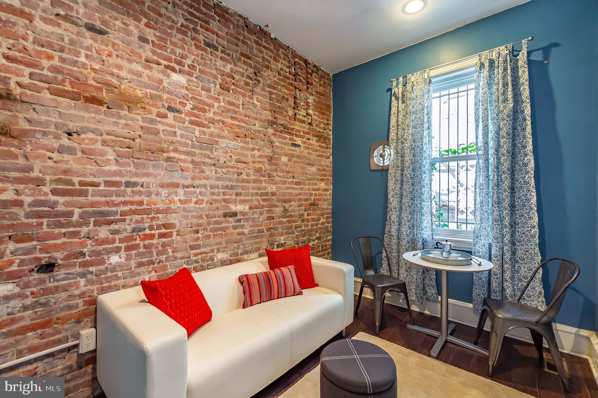 276 South 23rd Street Philadelphia, PA 19103 - Photo 11 of 32