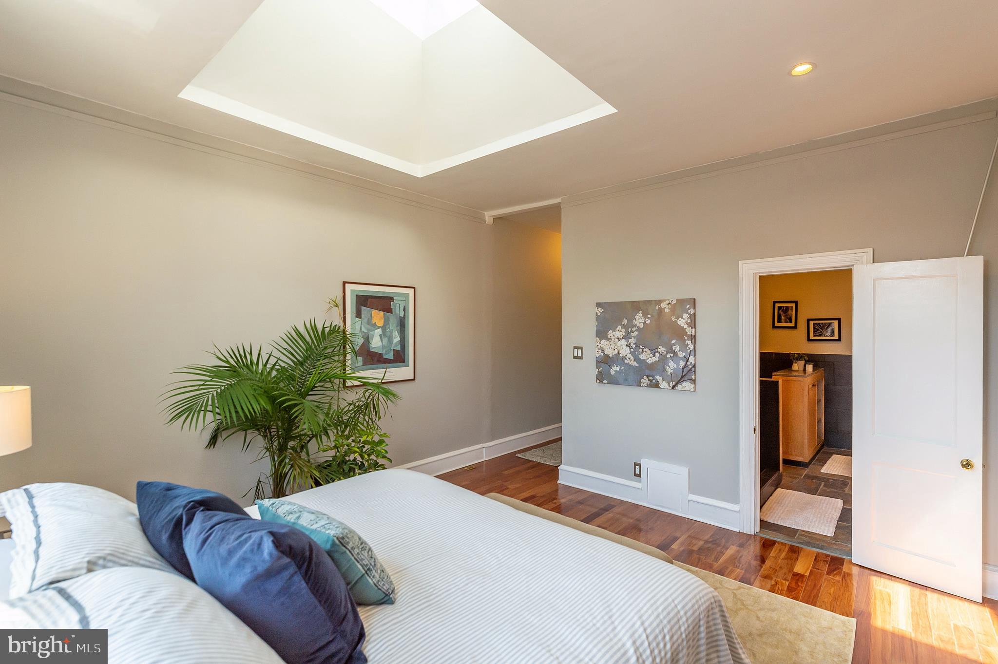 276 South 23rd Street Philadelphia, PA 19103 - Photo 21 of 32