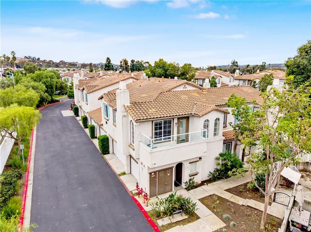 $580,000 | 293 Reef Point Way, Unit 6, Oceanside, CA 92058