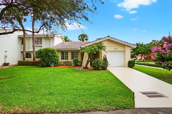 $598,500 | 6105 Via Laguna Lane, Boca Raton, FL 33433