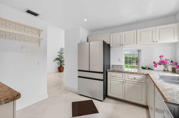 $598,500 | 6105 Via Laguna Lane, Boca Raton, FL 33433