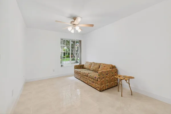 $598,500 | 6105 Via Laguna Lane, Boca Raton, FL 33433
