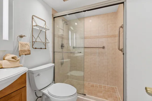 $598,500 | 6105 Via Laguna Lane, Boca Raton, FL 33433