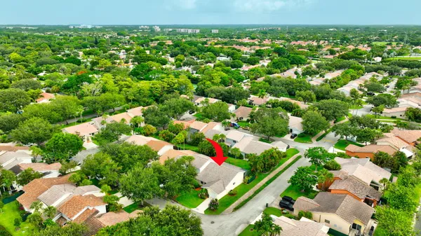 $598,500 | 6105 Via Laguna Lane, Boca Raton, FL 33433