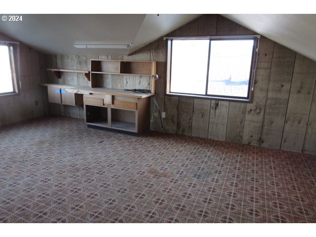 29820 Mary Street Gold Beach, OR 97444 - Photo 14 of 20