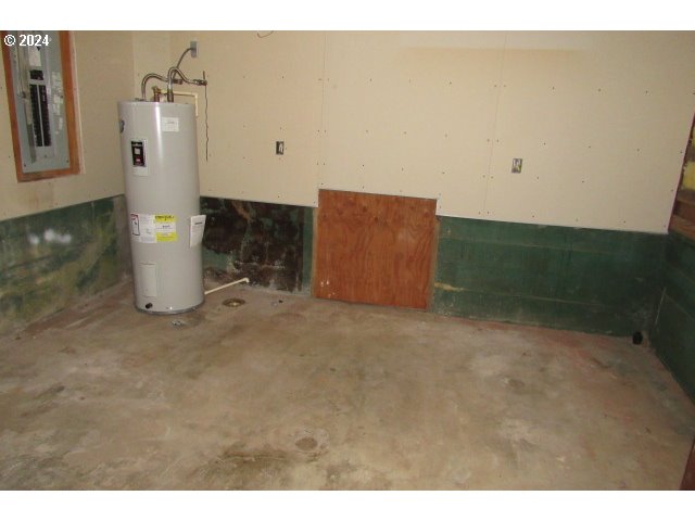 29820 Mary Street Gold Beach, OR 97444 - Photo 19 of 20