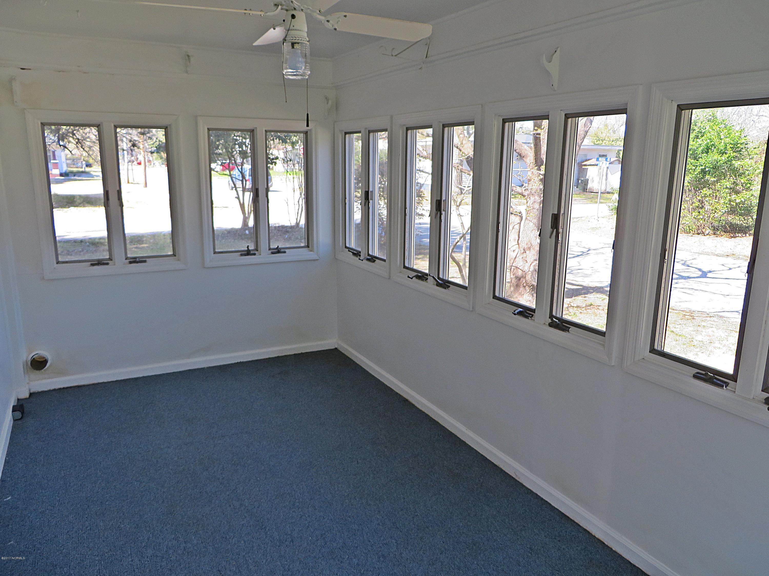 Sunroom off BR 1