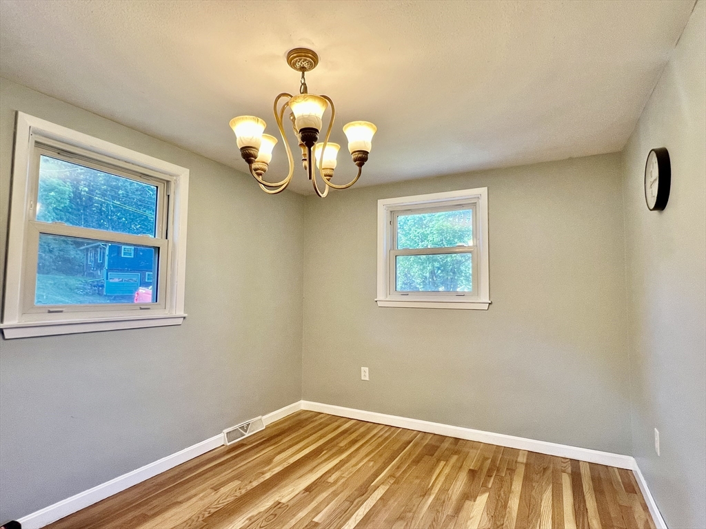 9 Champlain Drive Hudson, MA 01749 - Photo 8 of 19