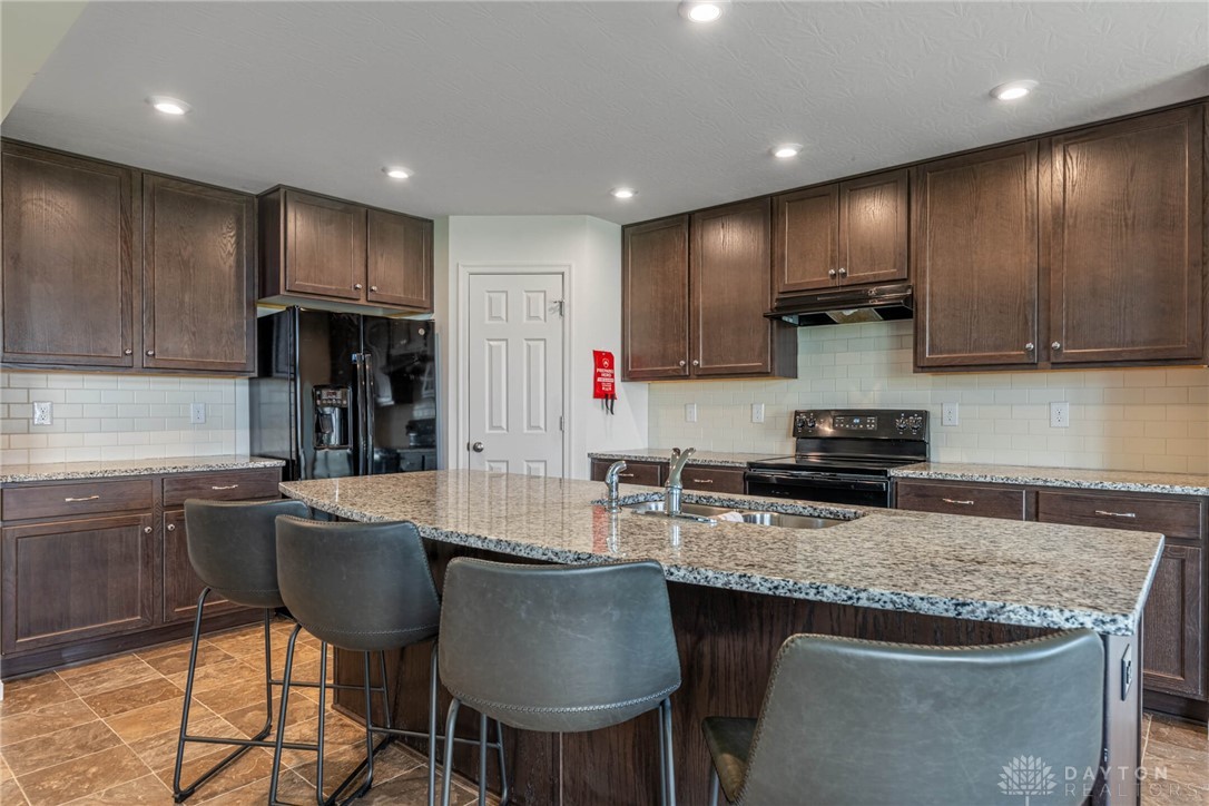 3656 Persimmon Ridge Place Bellbrook, OH 45305 - Photo 12 of 47