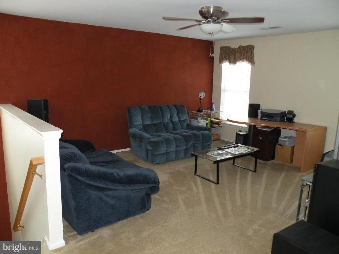 6 Archer Road Fredericksburg, VA 22405 - Photo 11 of 24 Upper Level Family/Bonus Room - Awesome!