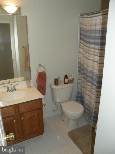 6 Archer Road Fredericksburg, VA 22405 - Photo 14 of 24 Shared Upper Bath in Hallway.