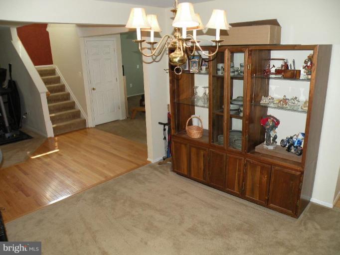 6 Archer Road Fredericksburg, VA 22405 - Photo 8 of 24 Dining Room off main foyer w/ access to kitchen.