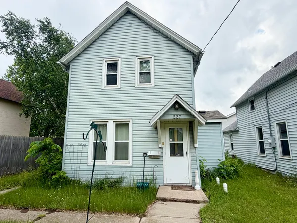 $89,900 | 227 4th Avenue North, Waite Park, MN 56387