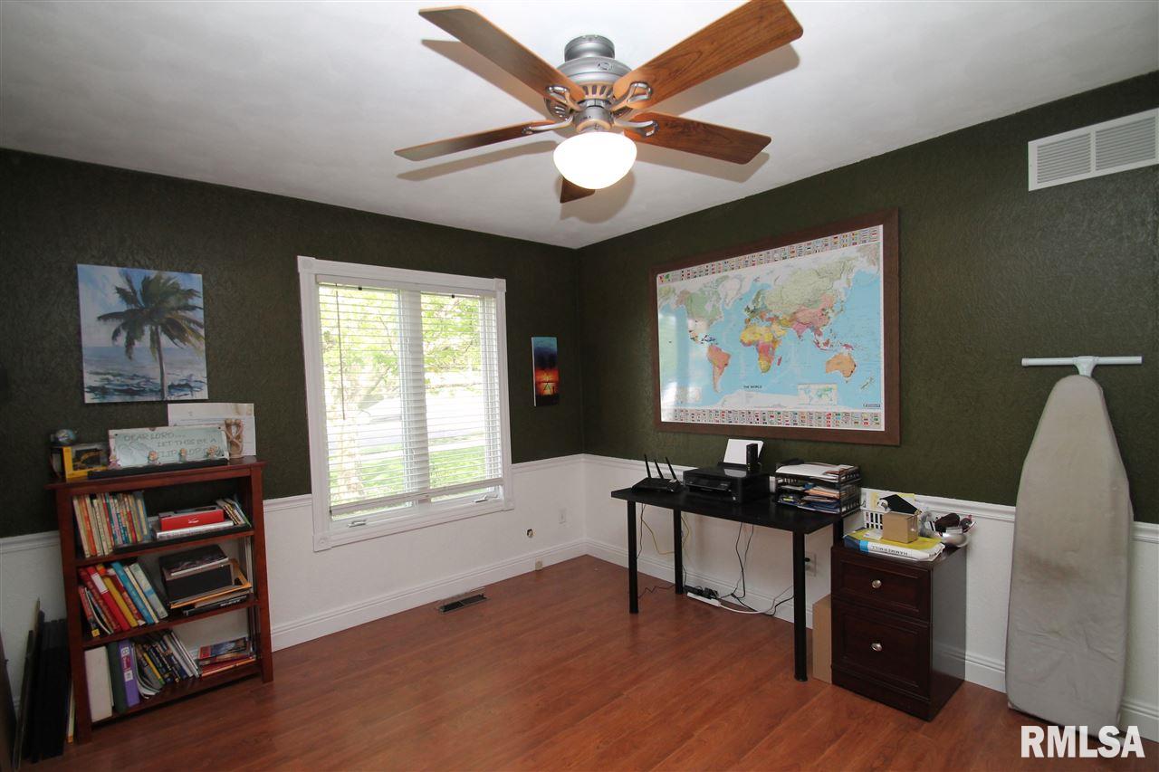 1930 Quail Hollow Road Pekin, IL 61554 - Photo 20 of 36 Gallery Image 20