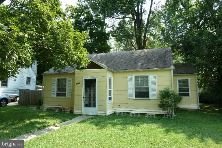 2608 Sheraton Street Silver Spring, MD 20906 - Photo 6 of 6 front view of a house with a yard