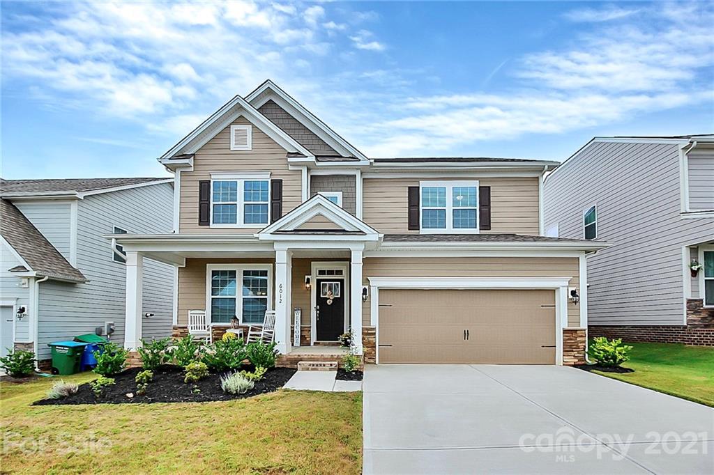 6012 Oakmere Road Waxhaw, NC 28173 - Photo 1 of 41 Gallery Image 1