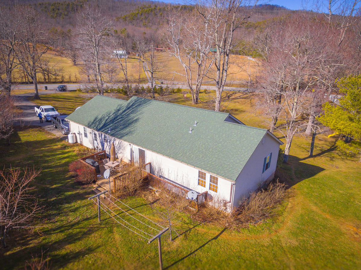 8988 Newport Road Catawba, VA 24070 - Photo 7 of 29 IMG_4607