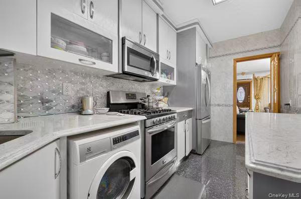 102-08 62nd Road Queens, NY 11375 - Photo 6 of 20