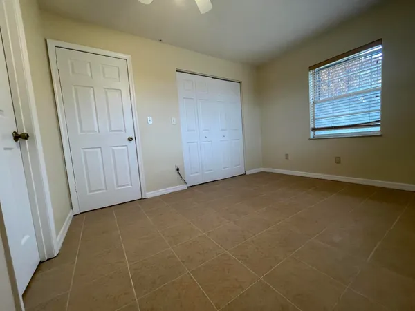 $2,100 | 3101 Ave T, Fort Pierce, FL 34947