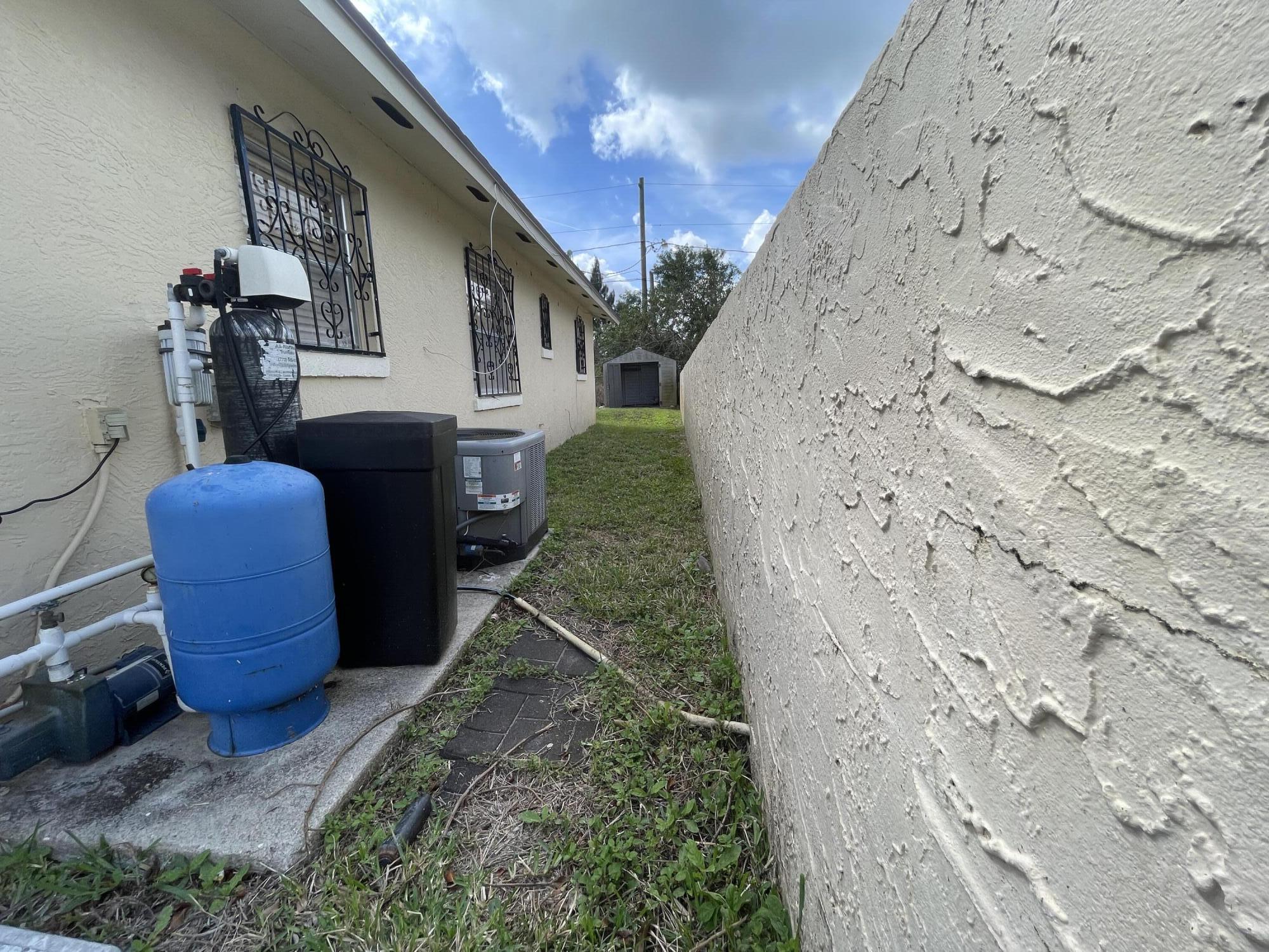 3101 Ave T Fort Pierce, FL 34947 - Photo 22 of 24 IMG_6560