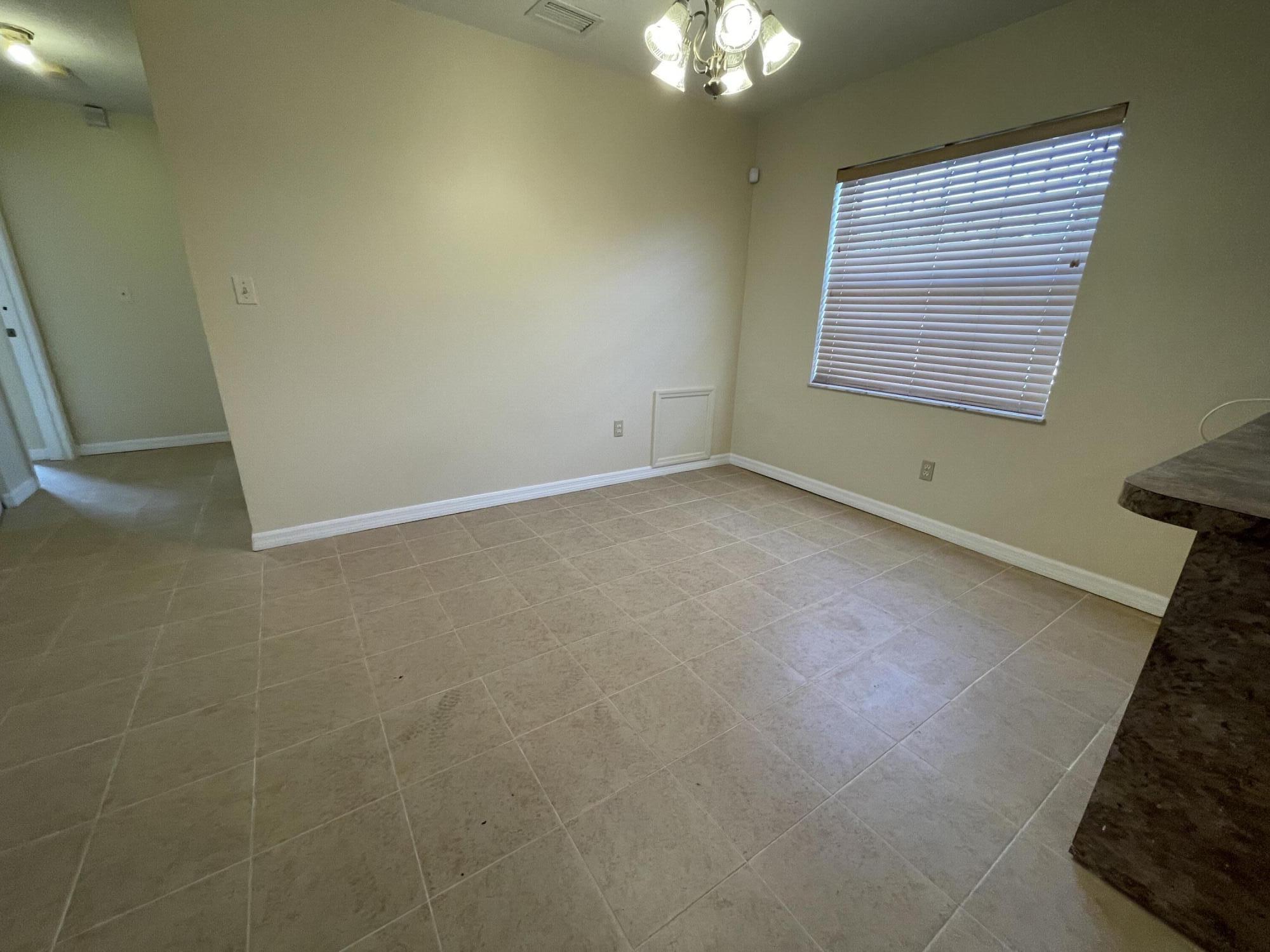 3101 Ave T Fort Pierce, FL 34947 - Photo 8 of 24 IMG_6538