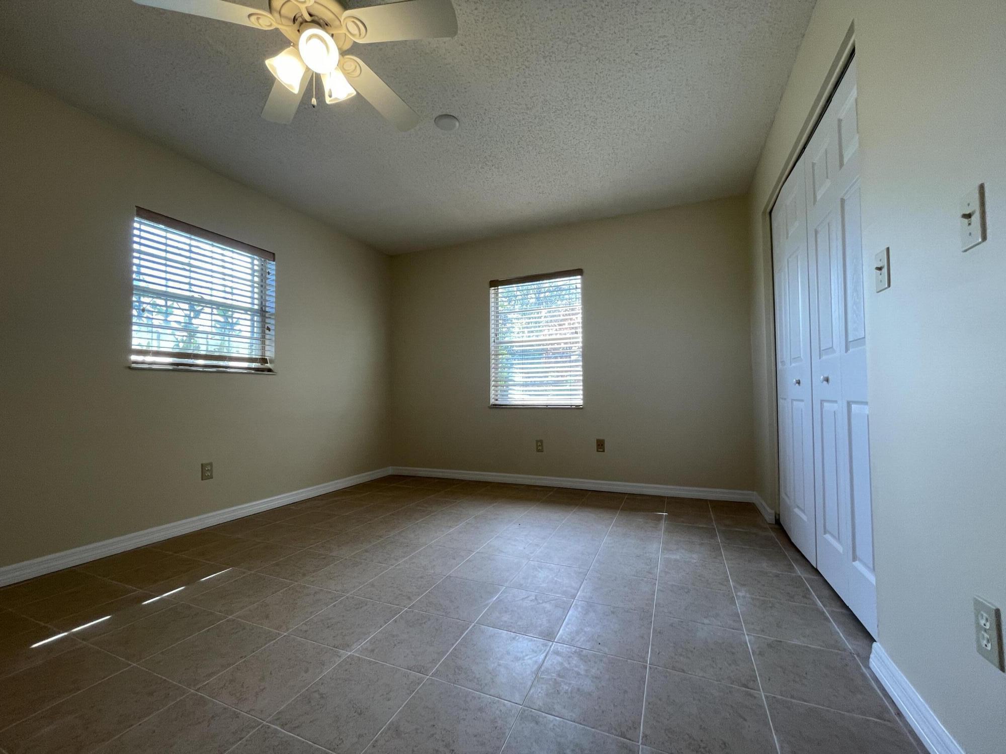 3101 Ave T Fort Pierce, FL 34947 - Photo 10 of 24 IMG_6544