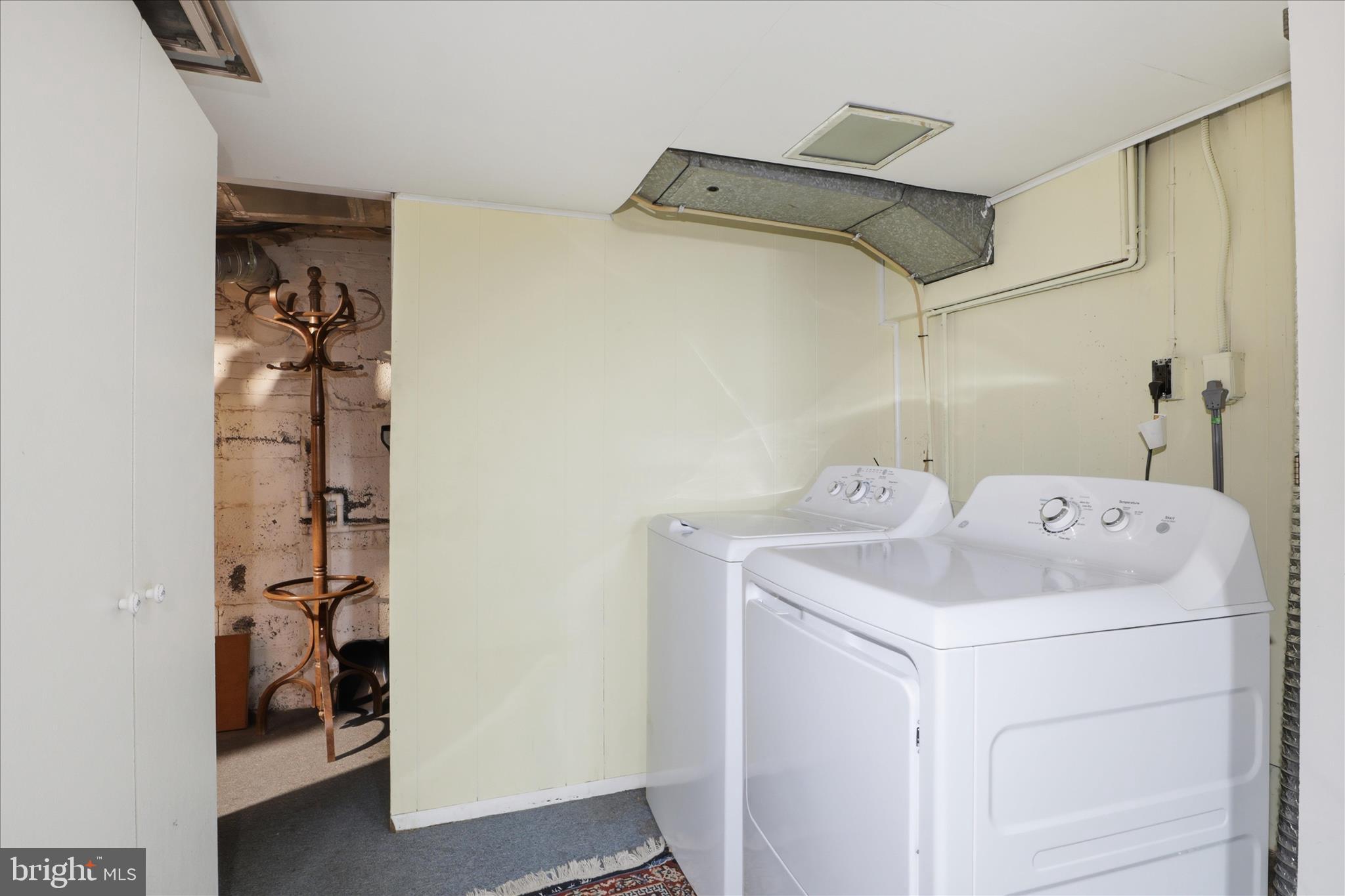 10010 Raynor Road Silver Spring, MD 20901 - Photo 29 of 45 Laudry