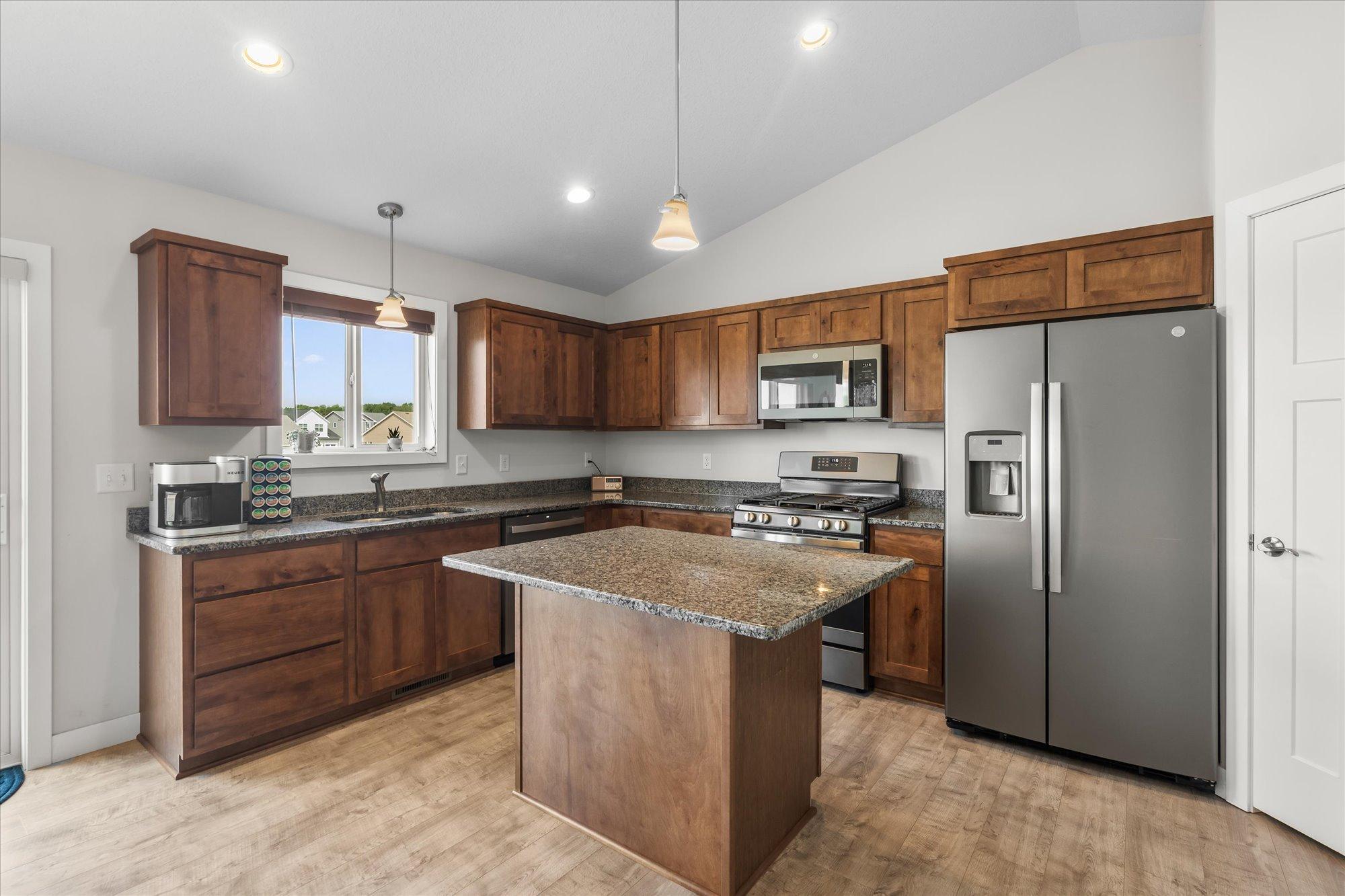 309 Walnut Lane Somerset, WI 54025 - Photo 10 of 48