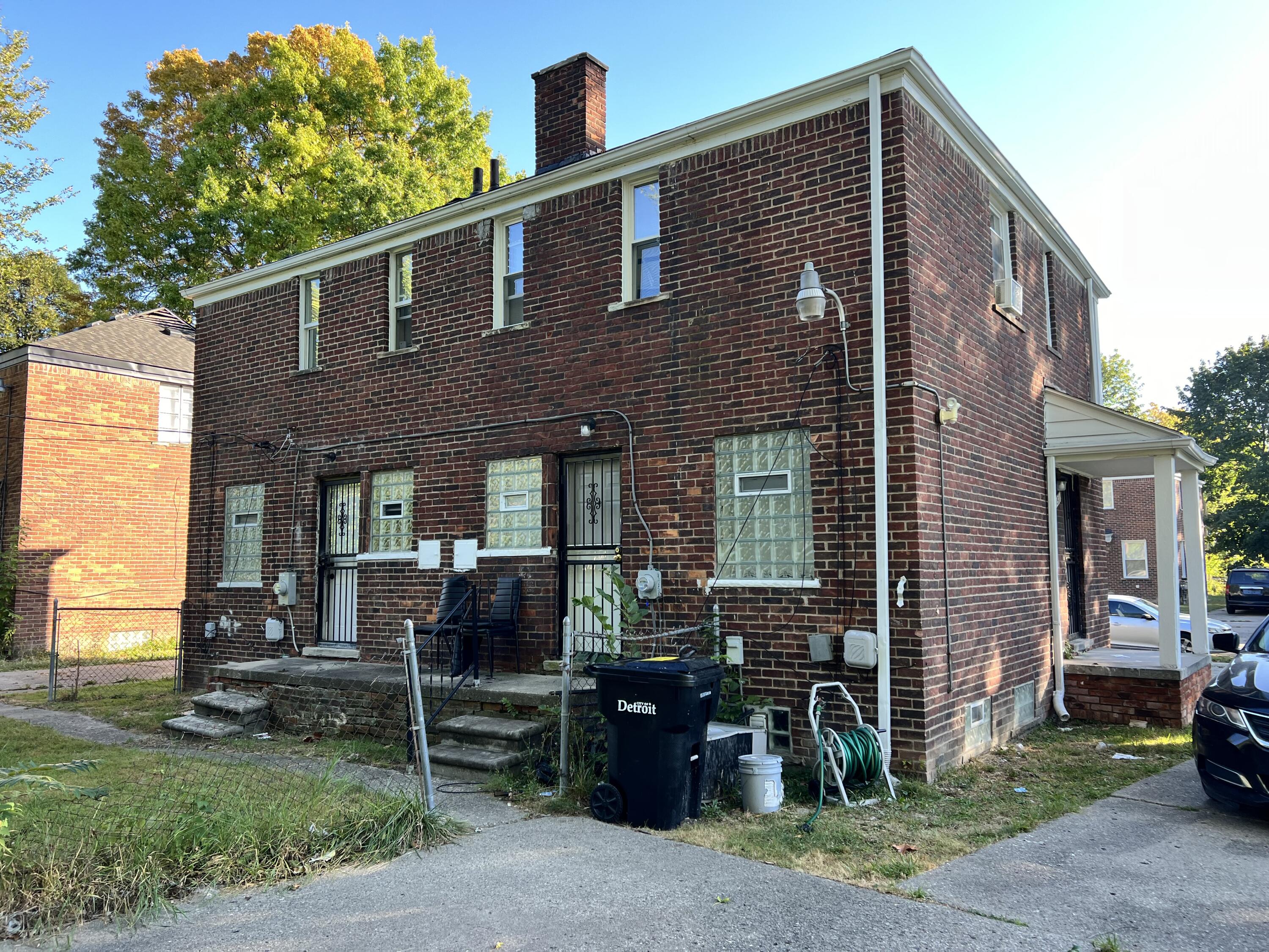 9151 Mansfield Street Detroit, MI 48228 - Photo 10 of 13 IMG_0658