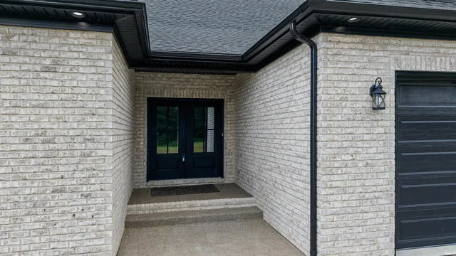 $549,900 | 19014 Amherst Lane, Evansville, IN 47725