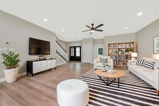 $549,900 | 19014 Amherst Lane, Evansville, IN 47725