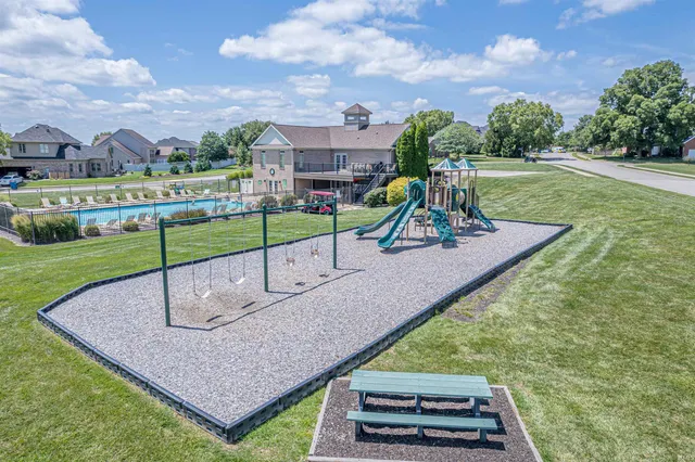 $549,900 | 19014 Amherst Lane, Evansville, IN 47725
