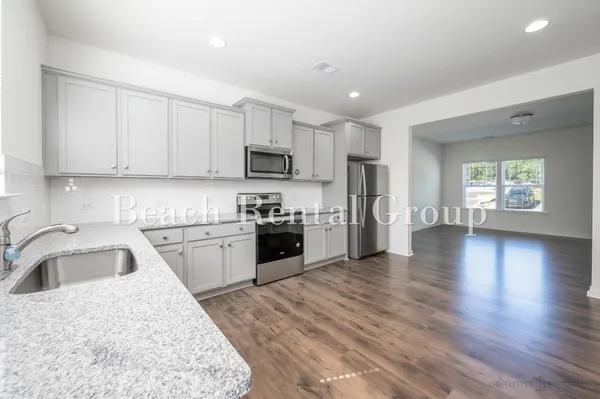 $1,600 | 209 Banbury Lane, Unit 24, Little River, SC 29566
