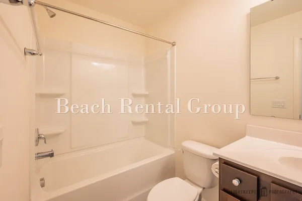 $1,600 | 209 Banbury Lane, Unit 24, Little River, SC 29566