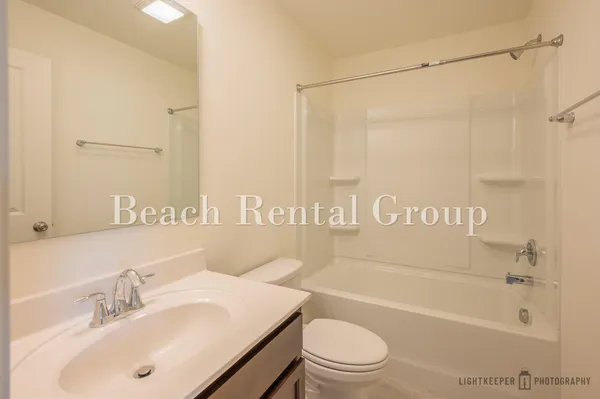 $1,600 | 209 Banbury Lane, Unit 24, Little River, SC 29566