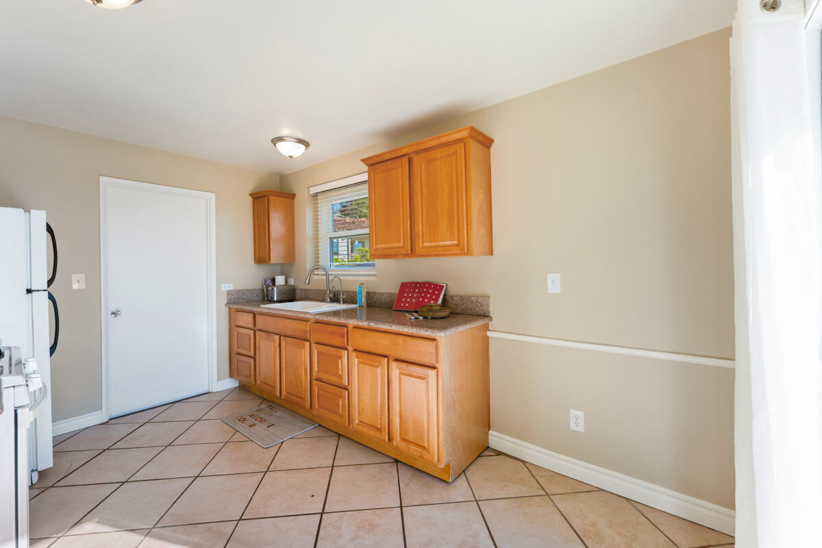 947 Cheltenham Road Santa Barbara, CA 93105 - Photo 14 of 29 _ROY8855