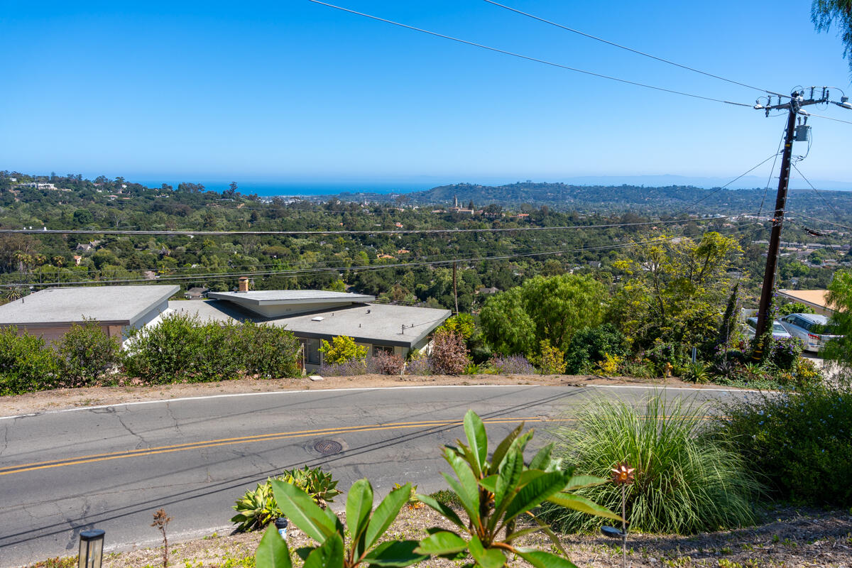 947 Cheltenham Road Santa Barbara, CA 93105 - Photo 23 of 29 _ROY7121