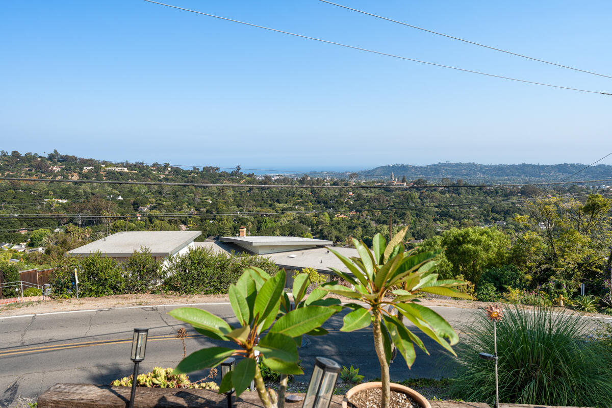 947 Cheltenham Road Santa Barbara, CA 93105 - Photo 25 of 29 _ROY8027