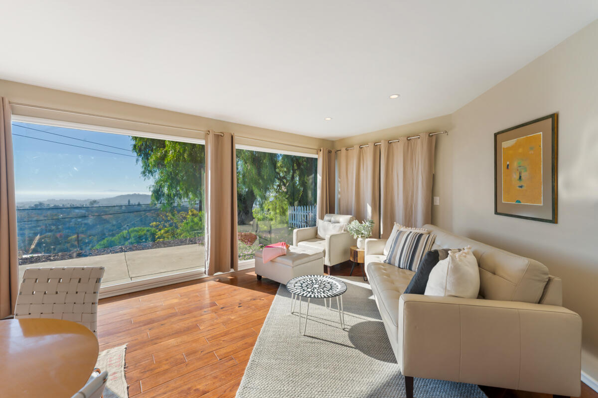 947 Cheltenham Road Santa Barbara, CA 93105 - Photo 4 of 29 _ROY8825