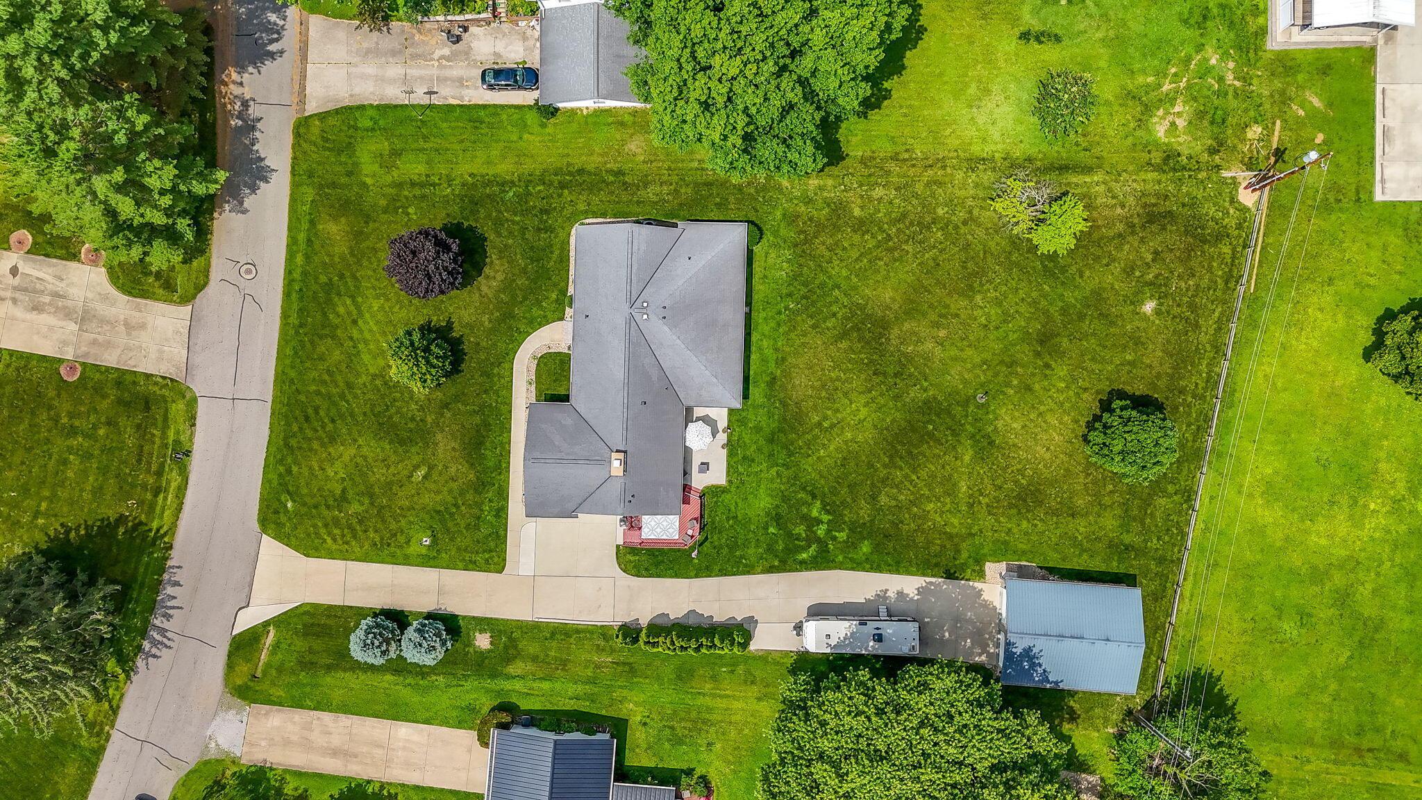 1030 Rhoda Lane Northeast Lancaster, OH 43130 - Photo 57 of 61 76-web-or-mls-DJI_20260610122331_0016_D