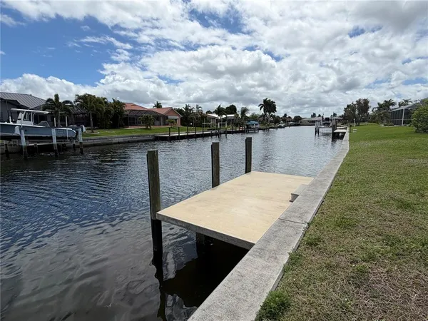 $3,200 | 732 Santa Margerita Lane, Punta Gorda, FL 33950