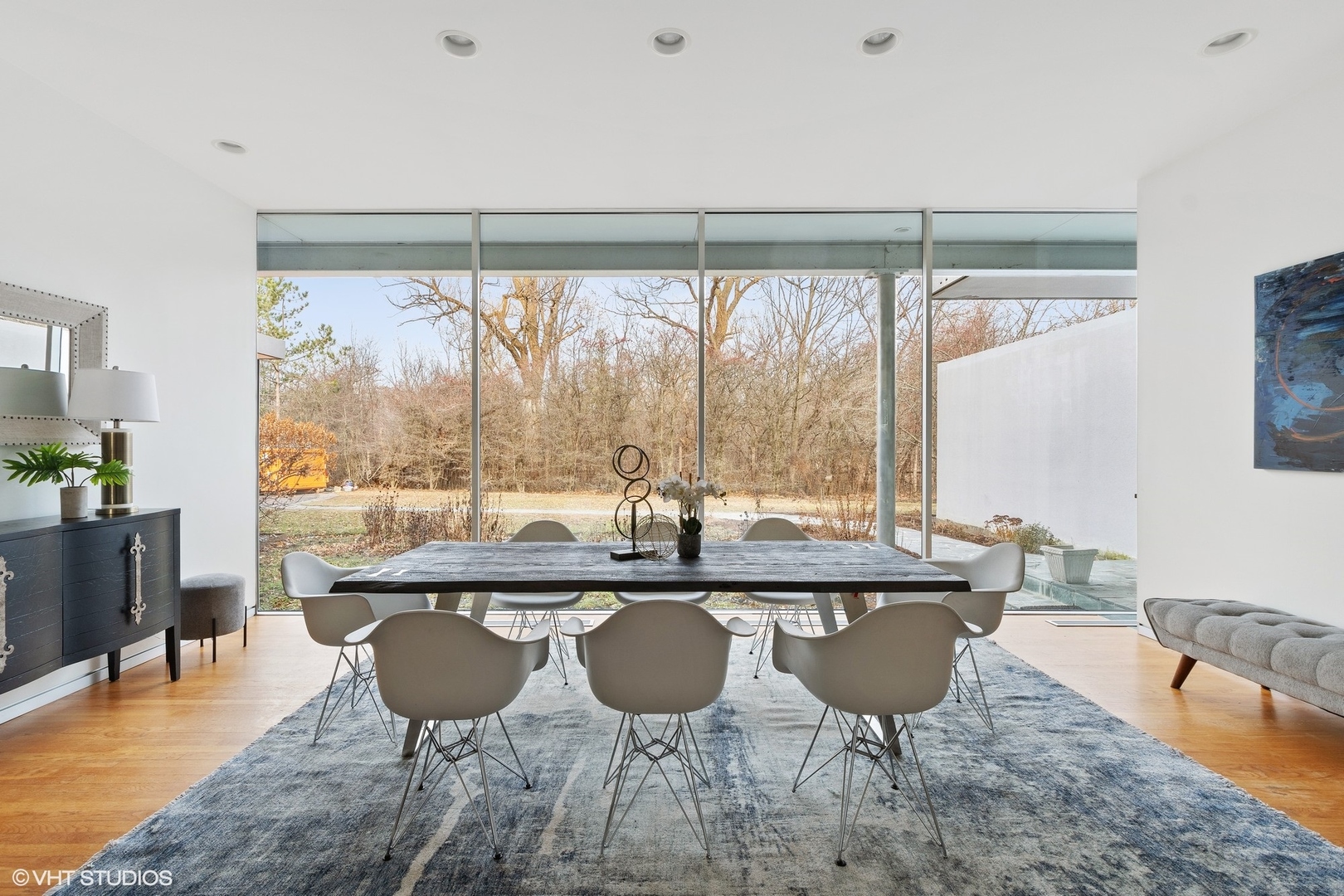 2747 Ridge Road Highland Park, IL 60035 - Photo 13 of 31 a dining room with furniture a large window and a table