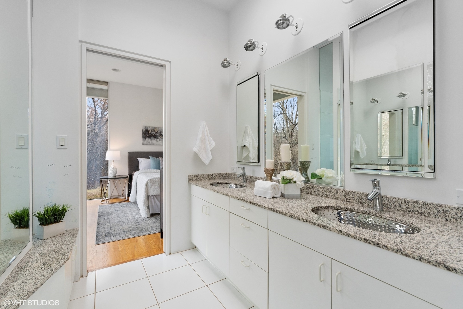 2747 Ridge Road Highland Park, IL 60035 - Photo 20 of 31 a bathroom with a granite countertop sink and a mirror