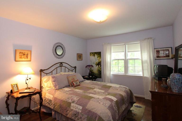 10108 Newhall Road Potomac, MD 20854 - Photo 11 of 16 Bedroom #2