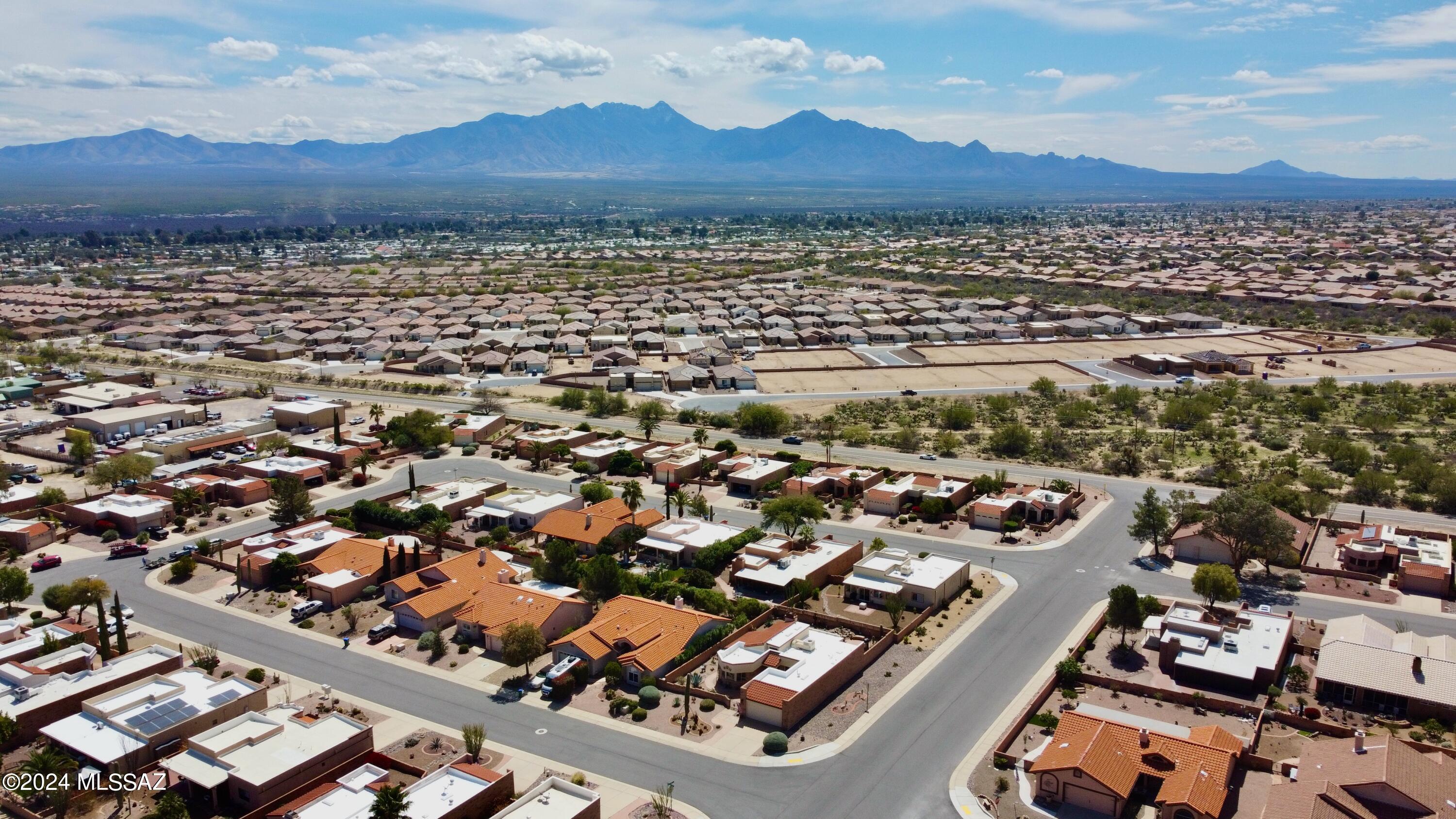 1011 West Rio Hondo Green Valley, AZ 85614 - Photo 7 of 49