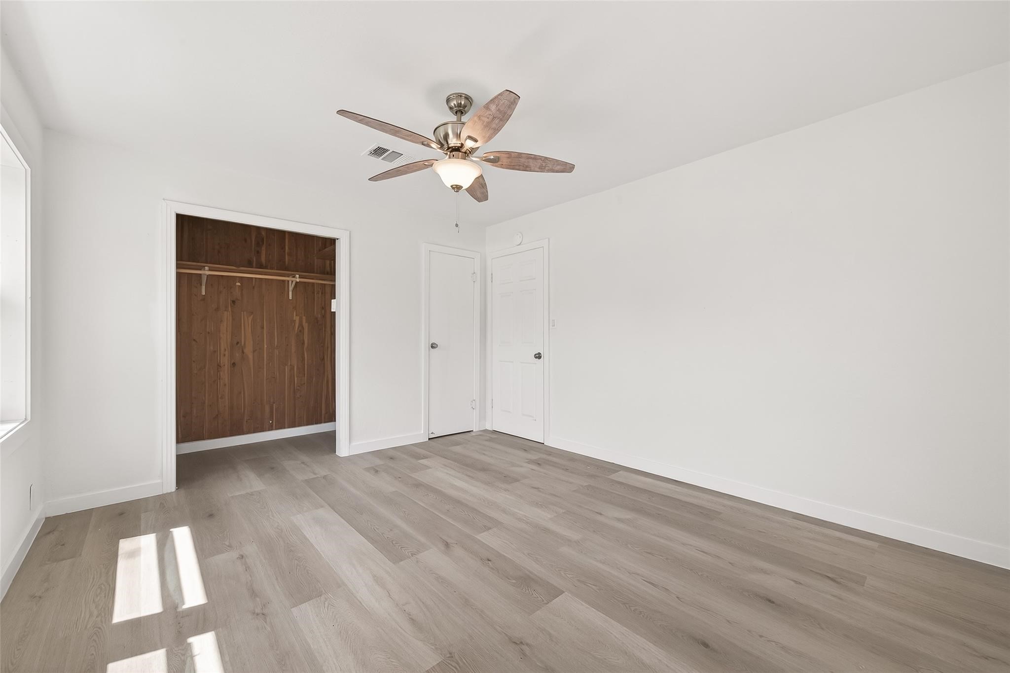 815 Brooks Avenue Rosenberg, TX 77471 - Photo 34 of 48 a view of an empty room