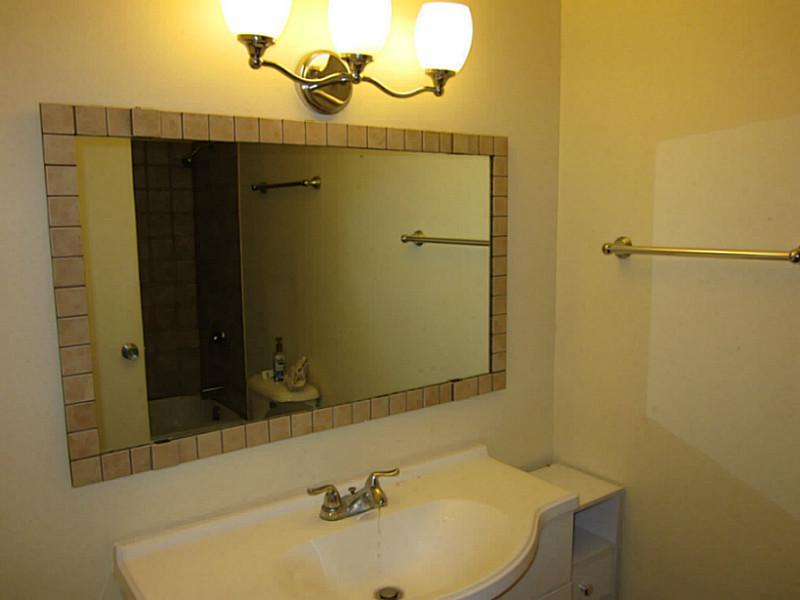 11377 Lantern Road Fishers, IN 46038 - Photo 17 of 24 Gallery Image 17