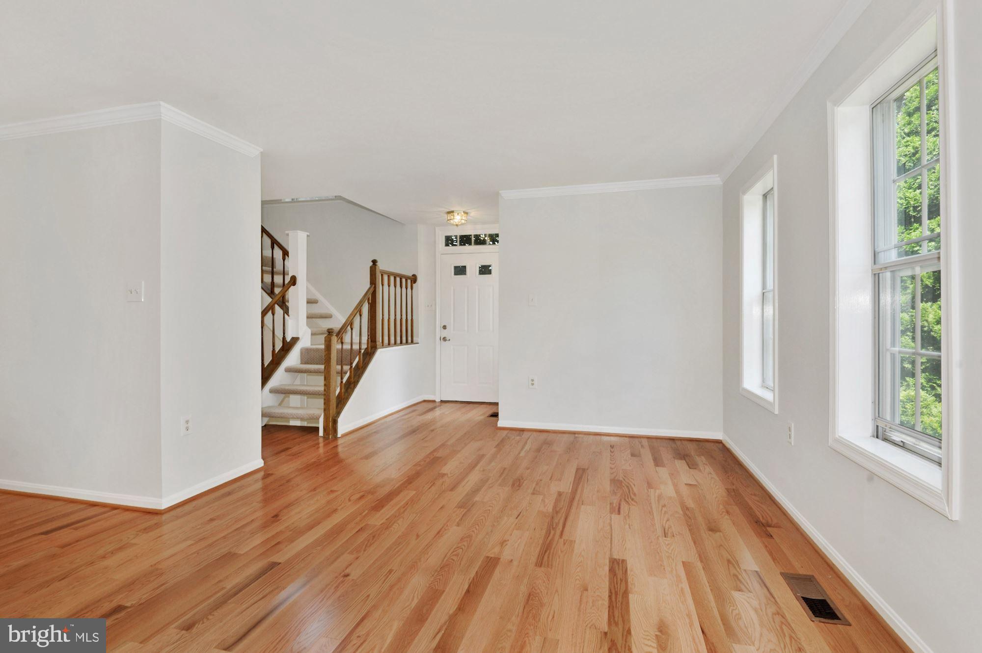 11951 Sentinel Point Court Reston, VA 20191 - Photo 7 of 42